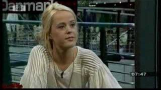 Tina Dickow - On The Run + interview