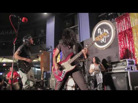 [LIVE] 2017.03.09 Kelompok Penerbang Roket - Hujan Badai / Mr. Bloon