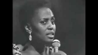 Miriam Makeba - Chove Chuva (live performance / en vivo)