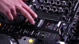 Tip 4: The 'Slip Roll' effect - DJ Expo 2013