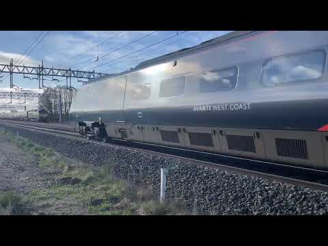 47773/D1755 to Carlisle gets Pendolino-Bombed, by 390131. Nooooo! 🤦‍♂️🤦‍♂️