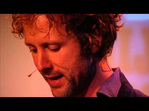 1000 woorden die het net níet gaan halen - Ronald Snijders - Opium