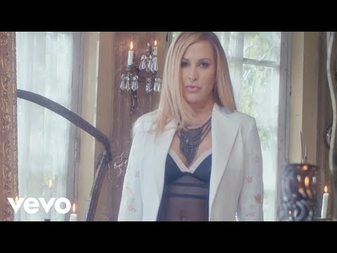 Anastacia - Caught In The Middle