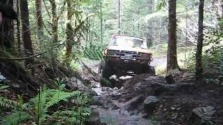 preview picture of video 'wheelin' lake cowichan with the nanaimo sidewinders - Powell River 4x4'