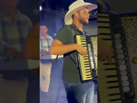 Show nas Cavalhadas de Corumbá de Goiás em 2025