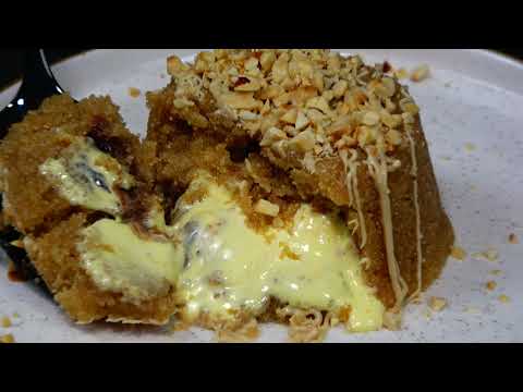 Grieß - Halva gefüllt mit Eis. Orientalisches Rezept für Dessert