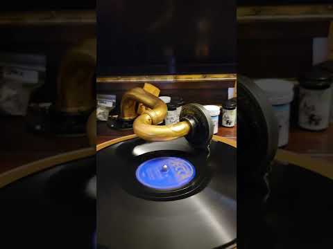 Dallas Blues - Woody Herman & his Orchestra Decca Records #2629 1939