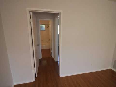 PL9952 - Hollywood Penthouse 1 Bed + 1 Bath Apartment for Rent