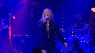 Without Your Love - Ellie Goulding @ Bataclan Paris le 1/05/2013 - 15/18