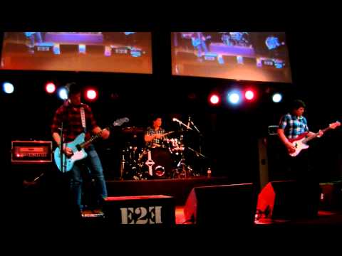 Exit 2 Enter - Closing (Live at Cubby Bear North)