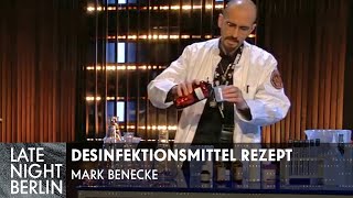 Desinfektionsmittel selber machen mit Dr. Mark Benecke | Late Night Berlin | ProSieben