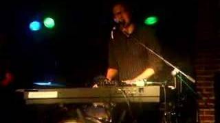 aqualung - &quot;breaking my heart&quot; clip