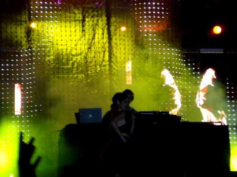 Paul van Dyk feat. Lo-fi Sugar - Castaway (live @ Ultra 2008)