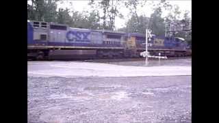 preview picture of video 'CSX, Union Pacific & Amtrak Veterans Unit.'