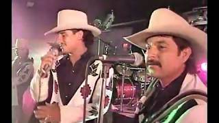 Los Invasores de Nuevo Leon...Ventanas al Viento