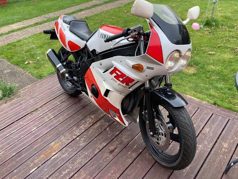 I BOUGHT A NON RUNNER YAMAHA FZR400 1WG AND GOT IT RUNNING IN AN HOUR!!!!