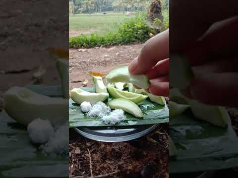 Nostalgia! Cut Mango with Salt| Mouthwatering mango Vs salt #Short #MangowithSalt #Eveningtime