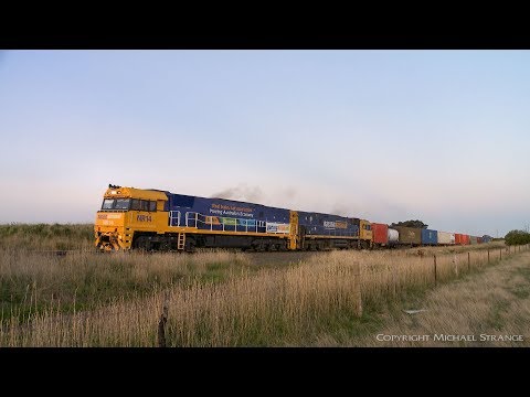 2MA5 Pacific National Freight Train - PoathTV Australian Railways