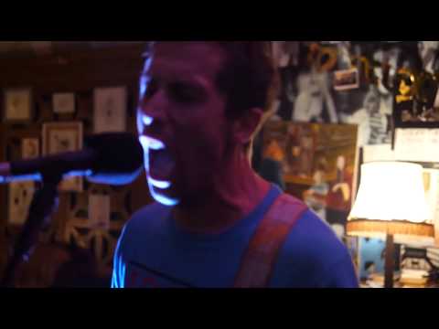 Loggerheads - Why Come To Me ? ( Live at Le Celtic Pub )