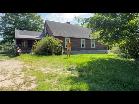 Video Thumbnail for Saying goodbye to childhood homes