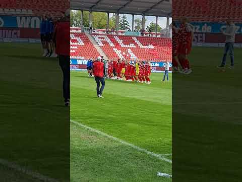 FSV Zwickau gegen FC Hansa Rostock II Mannschaft sagt Danke