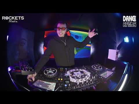 Rockets Studio Sessions - Leo Gira