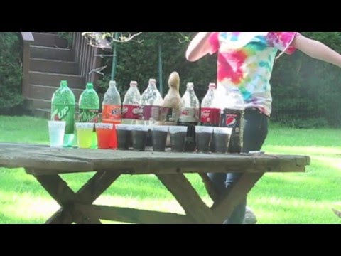 what happens when you mix diet coke and mentos together