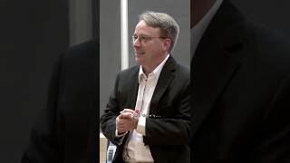 Why Linus Torvalds Loves Unix #shorts #linux #unix #opensource #knowledge #programmer