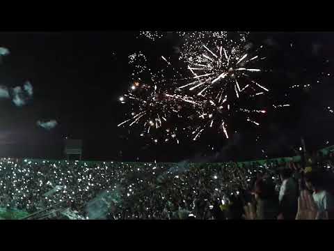 "Recibimiento a ORIENTE PETROLERO - "Los de Siempre"" Barra: Los de Siempre &bull; Club: Oriente Petrolero