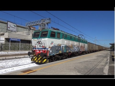 E656.575 + Casse mobili "Eurofer" [TARVISIO B. - M. MARCIANISE] in transito a Pomezia