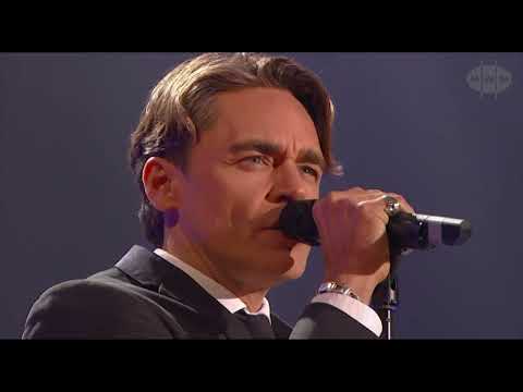 Can't Take My Eyes Off You