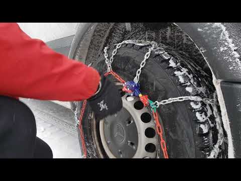How to remove the autotrac tire chain in the snow?