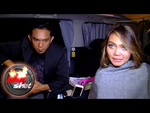 Rina-Fakhrul Menikah 13 Juli? - Hot Shot 13 Maret 2016