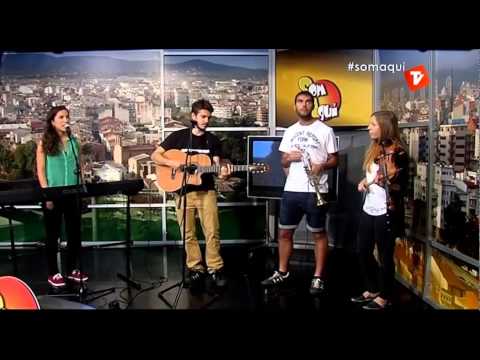 SOM AQUÍ: entrevista i actuació "Sense sal"