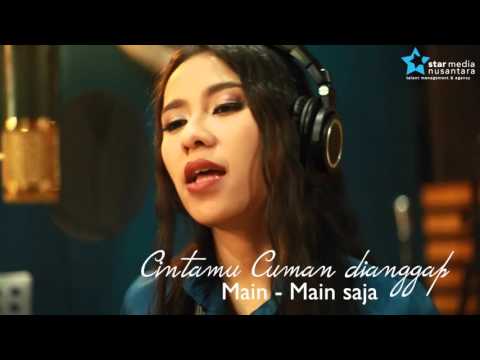 Eva Puka -Putuskan saja pacarmu-  (video lirik)