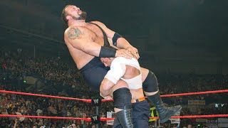 Download lagu Batista brutalizes Big Show and Kane after chaotic Raw main event: Raw, Nov. 21, 2005 mp3