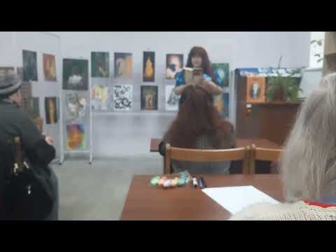 Бібліотека №33 зібрала читачів на літературний вечір “Не згасне пам’яті свіча”