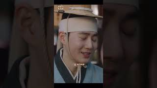 Download lagu Disuruh acting malah jadi diri sendiri. Tolong ini leadernya siapa? #Exo #Suho #shorts mp3