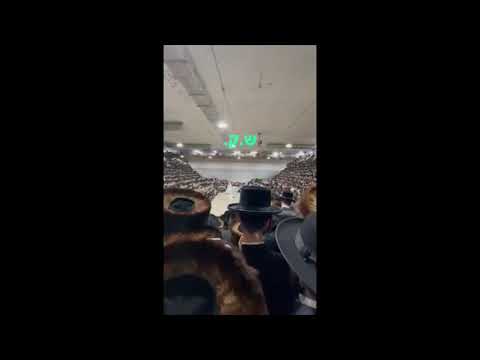 Toldos Aharon Mitzvah Tantz -  Kislev 5782