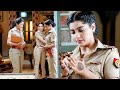 Karishma Singh लगाकर आयी महिला पुलिस थाने में म�