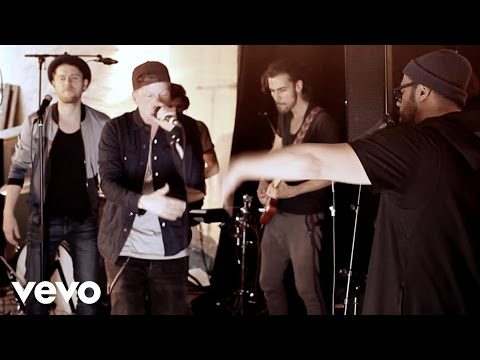 Walking (feat. Samy Deluxe & Johannes Oerding)