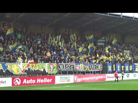 MOL Cup SFC Opava - Plzeň - vlajky