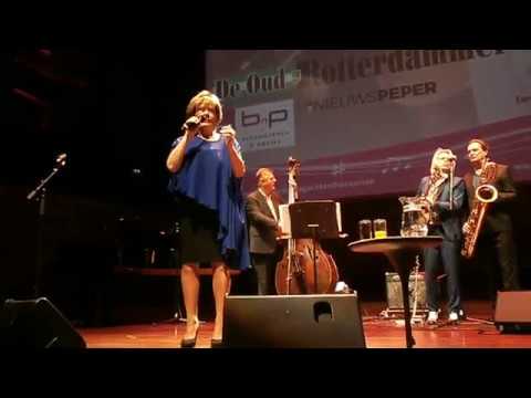 GREETJE KAUFFELD - "C'EST SI BON" (Fragment) Live Nov. 5, 2017