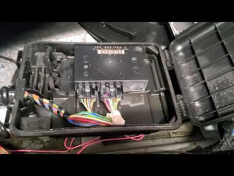 2005 Volkswagen Passat Wagen - convenience module flooding