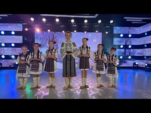 Alina Mocanu & Vocal Performance - Crăciunul a Venit