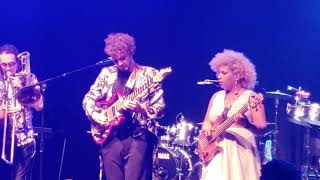 Monsieur Periné - Me Vas Hacer Falta (live clip) - el Rey Theatre 7/2019