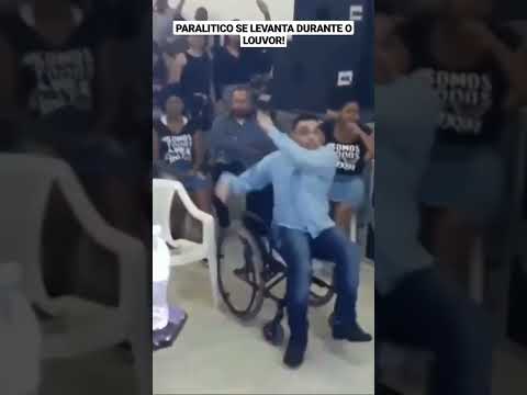 UM PARALÍTICO FOI CURADO E SE LEVANTOU DA CADEIRA NA HORA DO LOUVOR