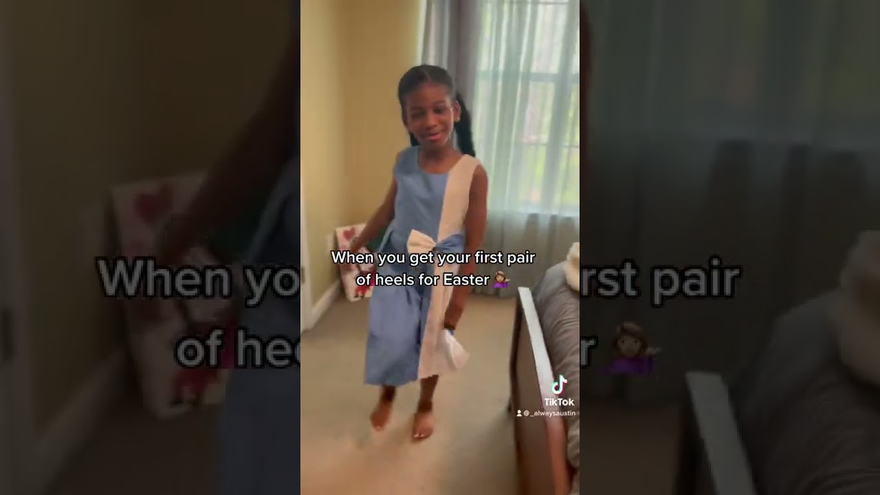 LITTLE GIRLS WEARS HEELS FOR THE FIRST TIME😨 #shorts #alwaysaustin #mustwatch #momlife