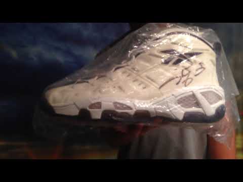 Shaquille O’Neal’s size-22 sneaker