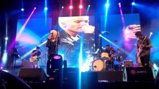 Miss Caffeina - Titanes (en directo)